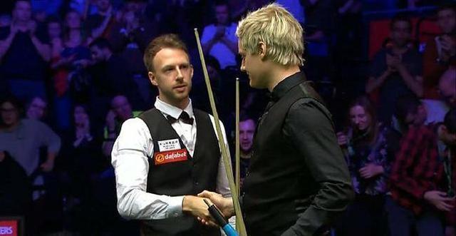 以绝对优势 以绝对优势